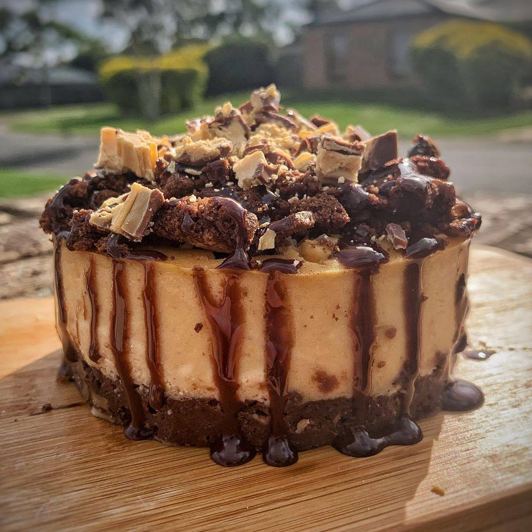 SMOKED CARAMILK BROWNIE CHEESECAKE